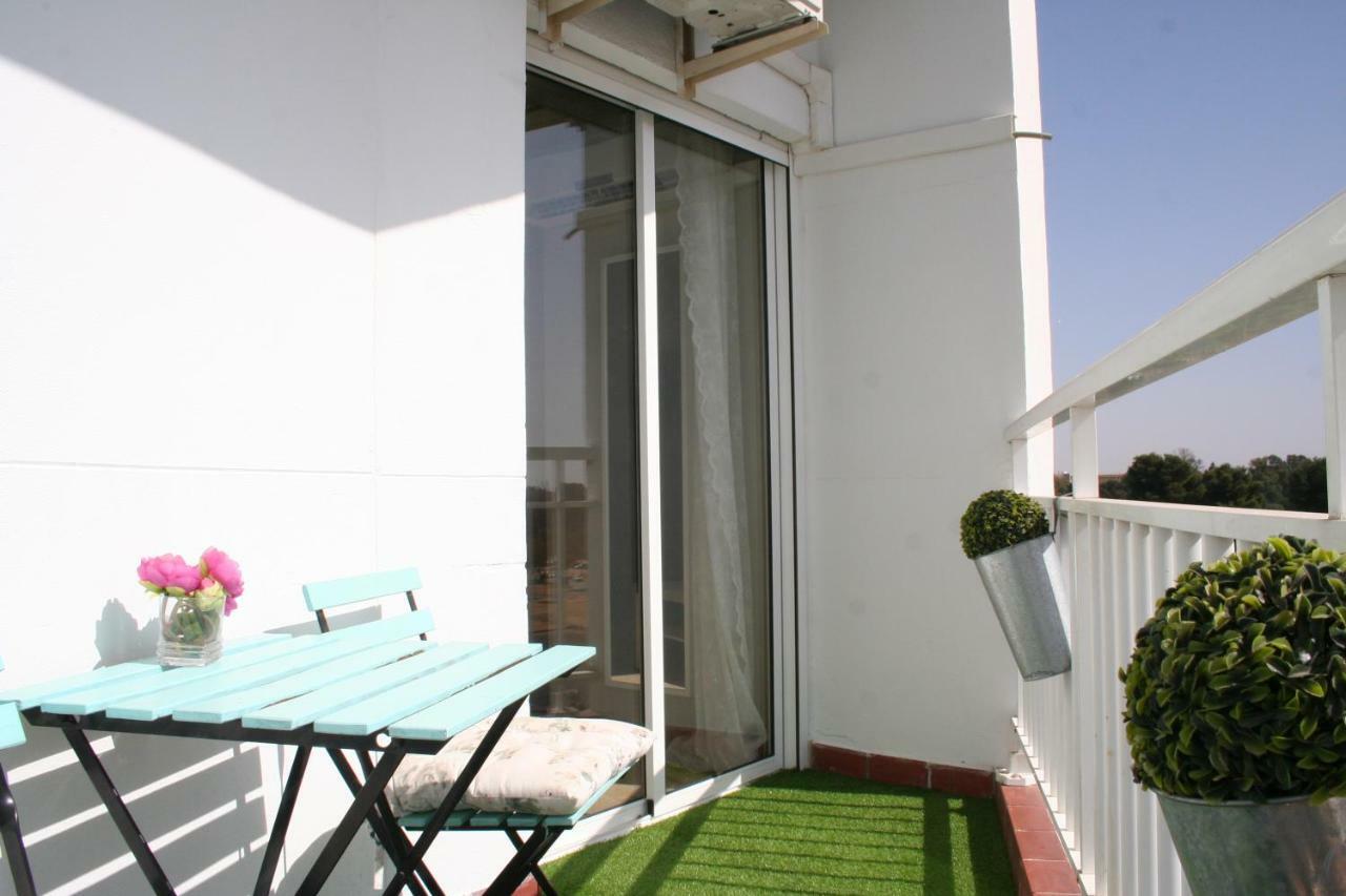 Clb Feria Apartment Sevilla Buitenkant foto